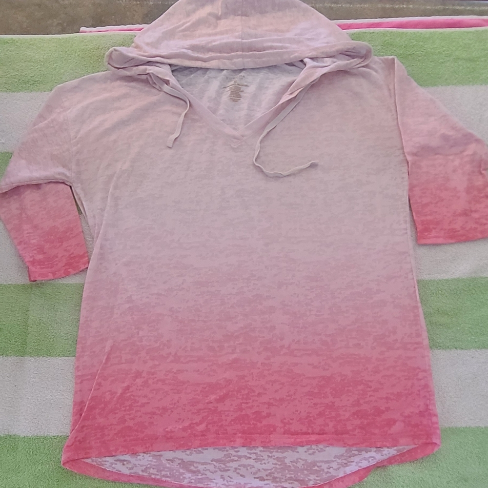 Sonoma Pink/White 1/2 sleeve hoodied shirt